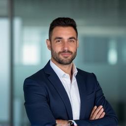 Foto profissional de Carlos Pereira, Diretor de Transformação Digital